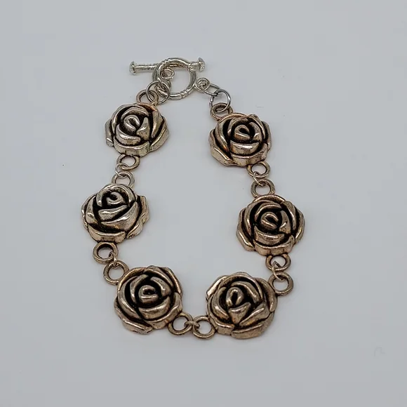 Silver Filigree Link Bracelet with Crystal Accents - Picture 2 of 2